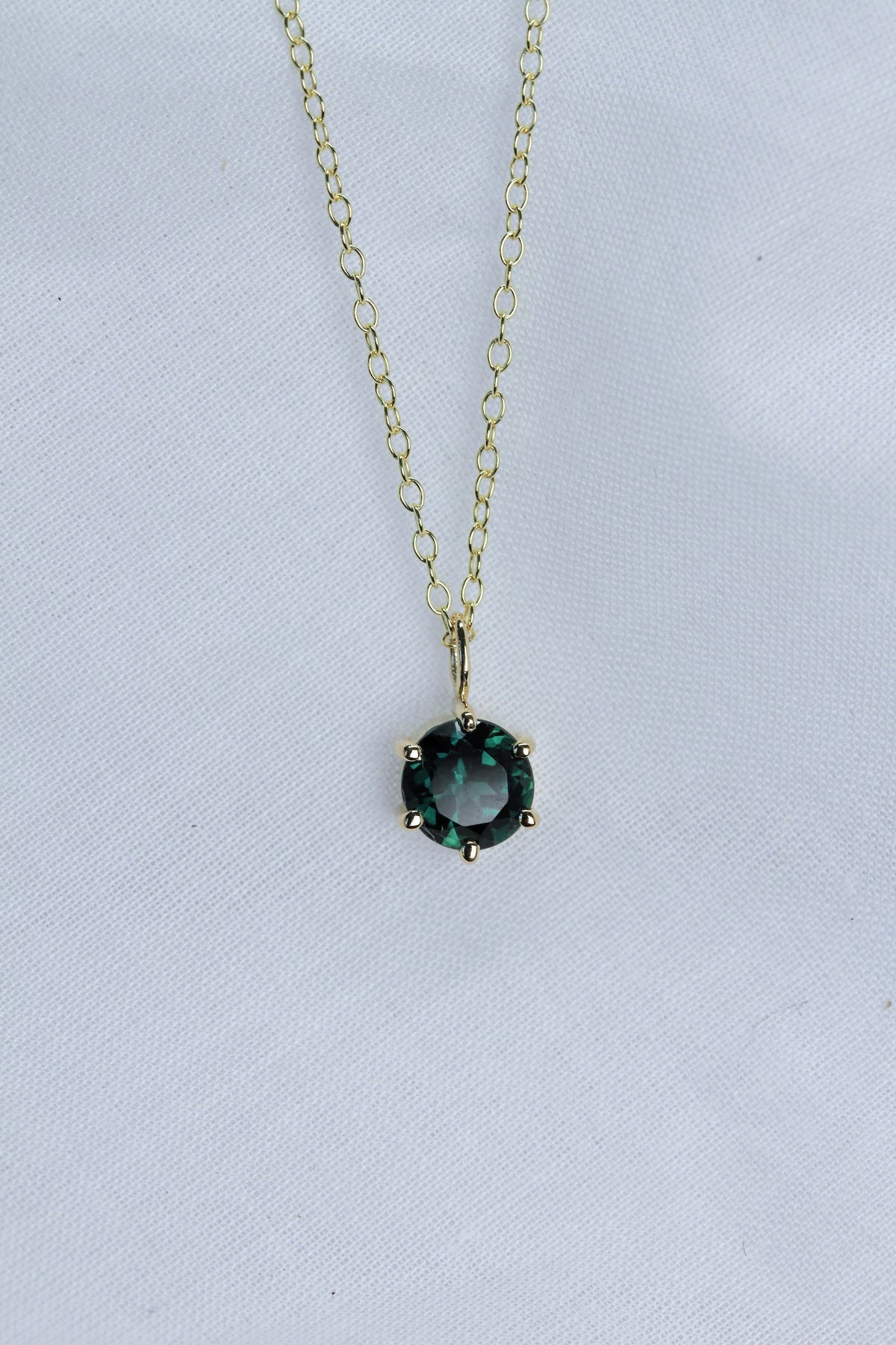 NEPTUNE DROP sapphire necklace